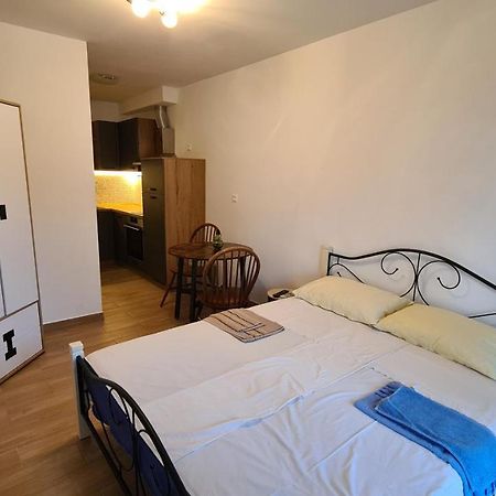 Mila Holiday Apartments Poreč Kültér fotó
