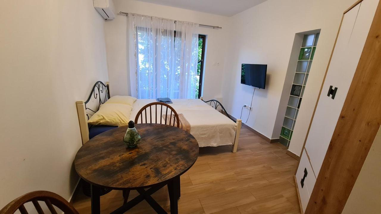 Mila Holiday Apartments Poreč Kültér fotó